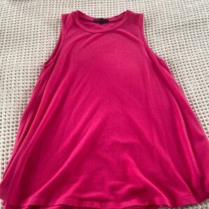 Gently used Gibson pink sleeveless top.